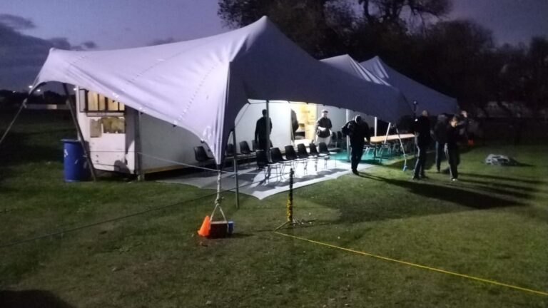 STRETCH TENT